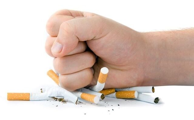 stoppen met roken om nekpijn te voorkomen